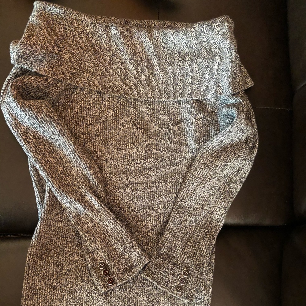 3/4 sleeves sweater